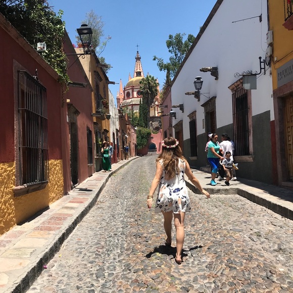 MEET ME 💕 - Picture 5 of 5